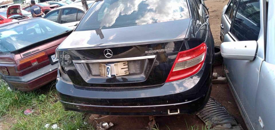 MERCEDES BENZ W204 REAR END PARTS FOR SALE